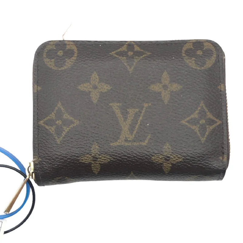 Stylish Christian Dior shoulder bags with a tassel - adorned zipperLouis Vuitton Twist bags with the iconic LV - turnlock closureHandbag Luxury Designer By Louis Vuitton  Size: Small