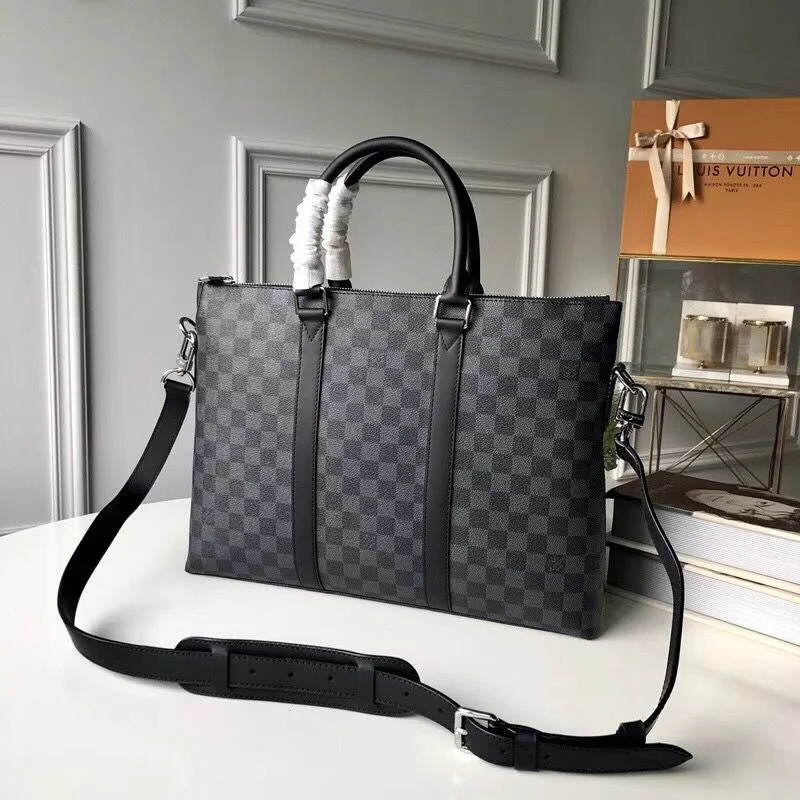 Christian Dior Saddle bags with a patent leather finish for a shiny lookLouis Vuitton tote bags with a water - resistant coating for outdoor useBoldCollect - LOUIS VUITTON BAGS - 1295