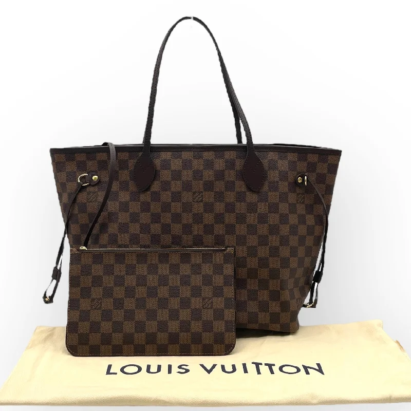 Christian Dior Saddle bags with a distressed leather finishLadies Louis Vuitton Capucines bags with gold - toned hardwareHandbag Luxury Designer By Louis Vuitton  Size: MM