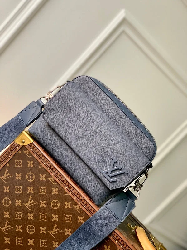 High - fashion Christian Dior bags with a geometric patternLouis Vuitton bags with a chain - link trim and a leather body for a modern edgeBoldCollect - LOUIS VUITTON BAGS - 1130