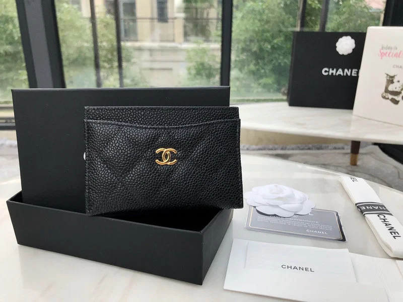 Chanel bags with iconic gold chainsChanel -Bags - CHL Bags - 123