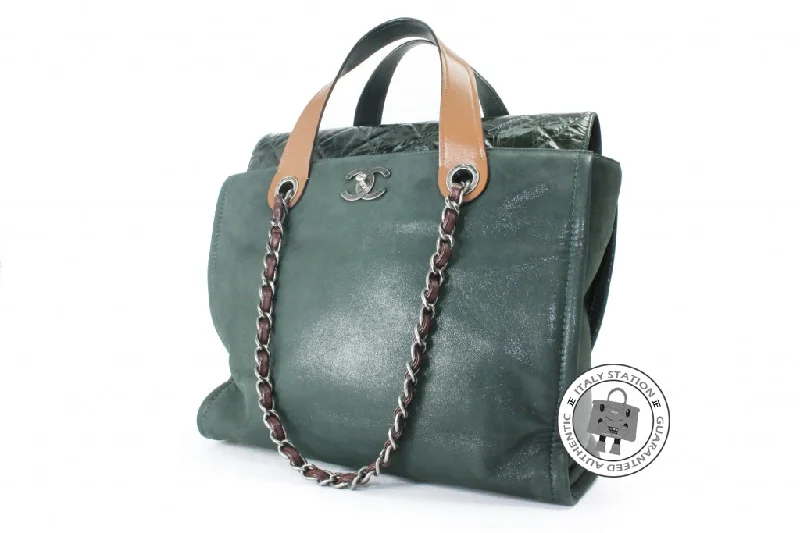 Chanel bags for the minimalist fashionChanel A39045 CC Double Handle Green Calfskin PM Tote Bag Shw