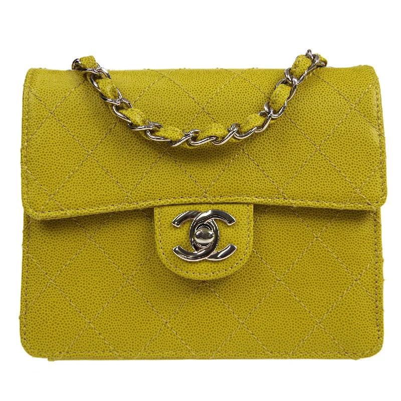 Chanel bags for women with a taste for high fashionCHANEL * 1997-1999 Classic Square Flap 17 Green Caviar