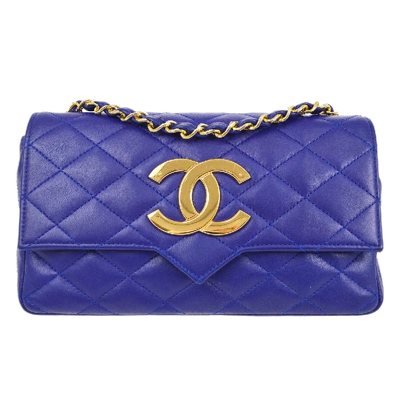 Chanel classicCHANEL 1989-1991 Blue Lambskin Pointed Flap Mini