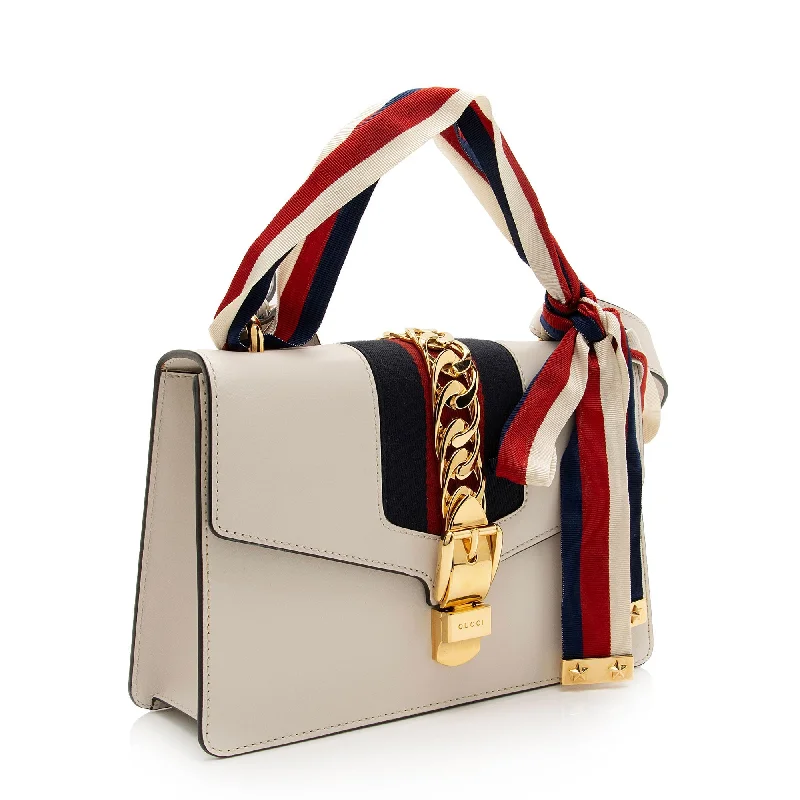 Gucci tote bags for women with a spacious interiorGucci Calfskin Sylvie Small Shoulder Bag (SHF-Cn9quR)