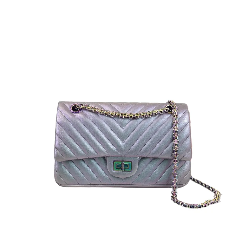 Chanel bags perfect for everyday elegReissue Medium 225 Iridescent Purple