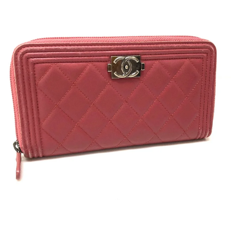 Chanel bags with leather and tweed combinationsChanel A68733 Boy chanel Zip Around Long Wallet Long Wallet Rose