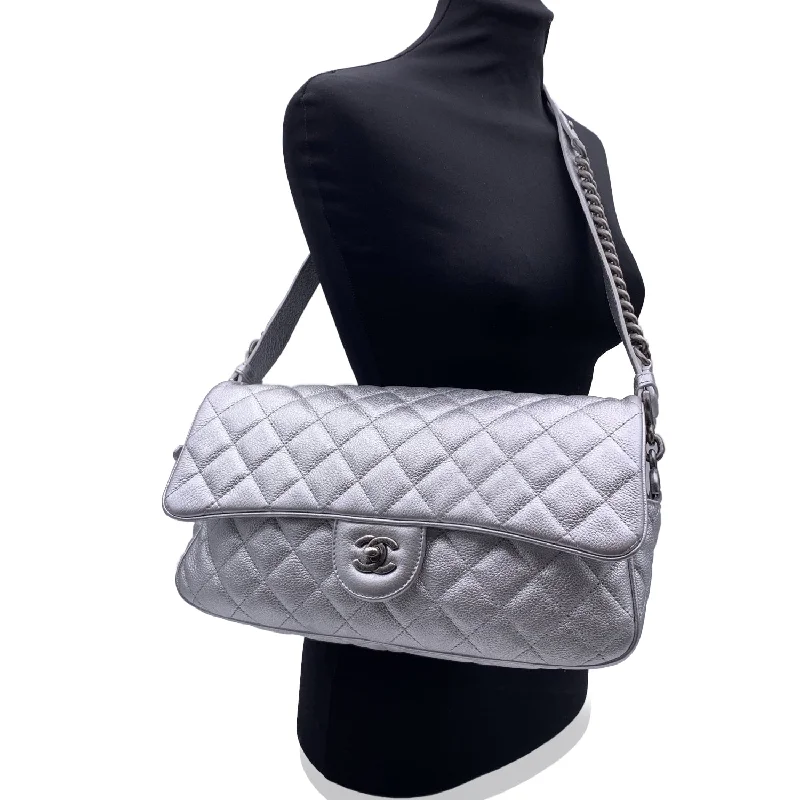 Chanel Handbag with Adjustable Strap for ComfortCHANEL Airline 2016 Silver Quilted Leather Easy Flap Shoulder Bag