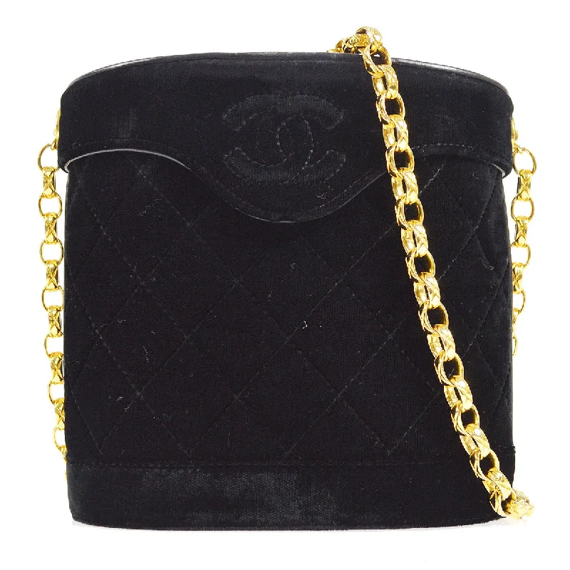 Chanel bags perfect for everyday elegChanel 1989-1991 Binoculars Bag