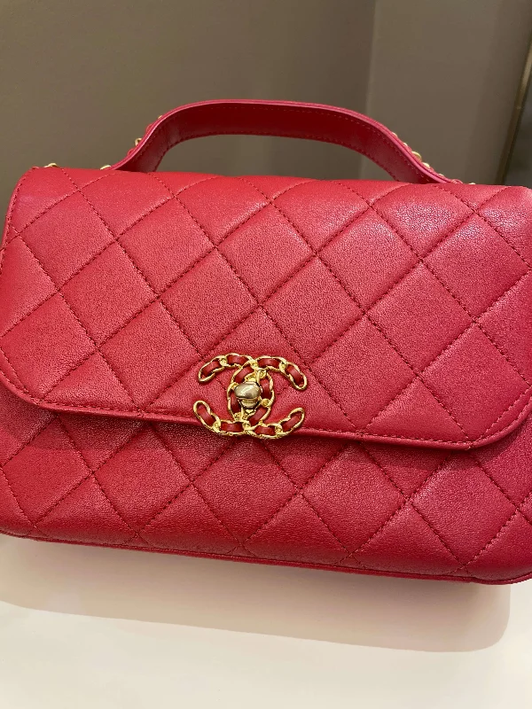 Chanel Vintage Inspired Handbag for Retro LoversChanel Infinity Top Handle Bag Red