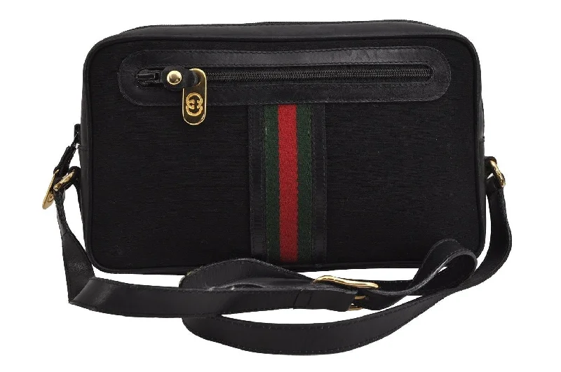 Ladies Gucci handbags with a detachable coin purse insideAuthentic GUCCI Web Sherry Line Micro GG Canvas Leather Shoulder Bag Black 2539J