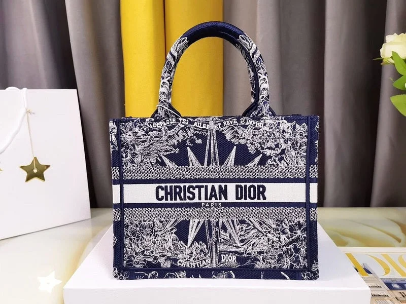 Christian Dior bags with a detachable coin purse insideDior Bag