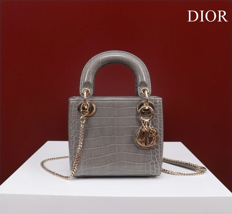 Christian Dior handbags with a removable shoulder strap for versatilityDior Bag