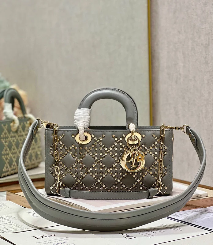 Luxury Christian Dior crossbody bags with a chain - link strapDior Bag