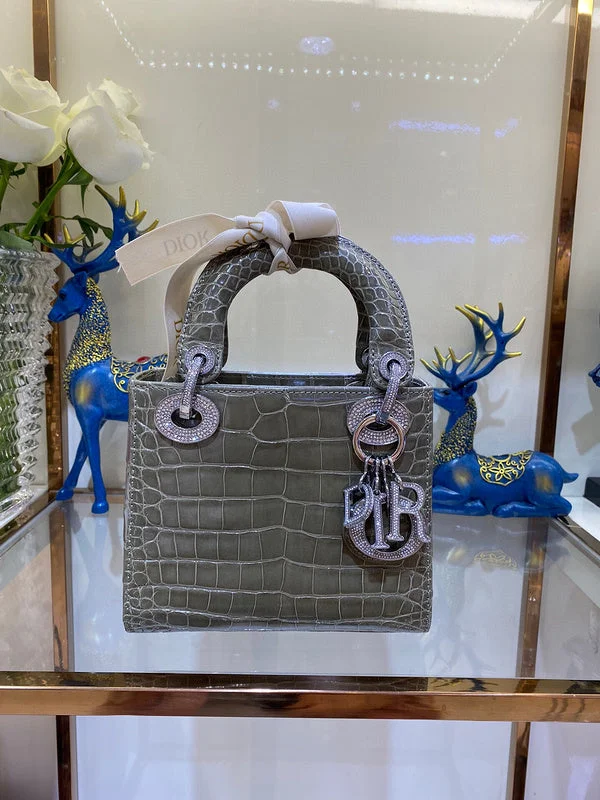 Luxury Christian Dior crossbody bags with a chain - link strapDior Bag