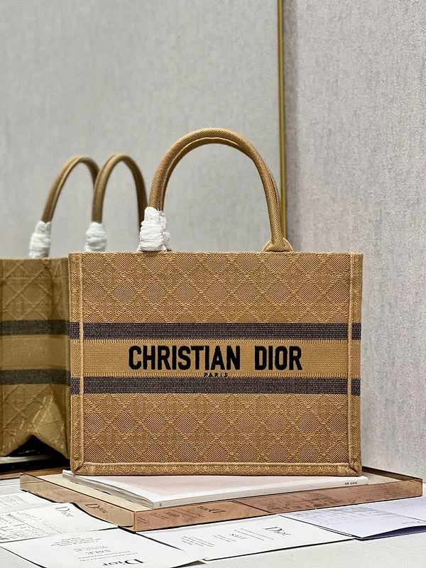 Fashion - forward Christian Dior tote bags for the modern womanDior Bag