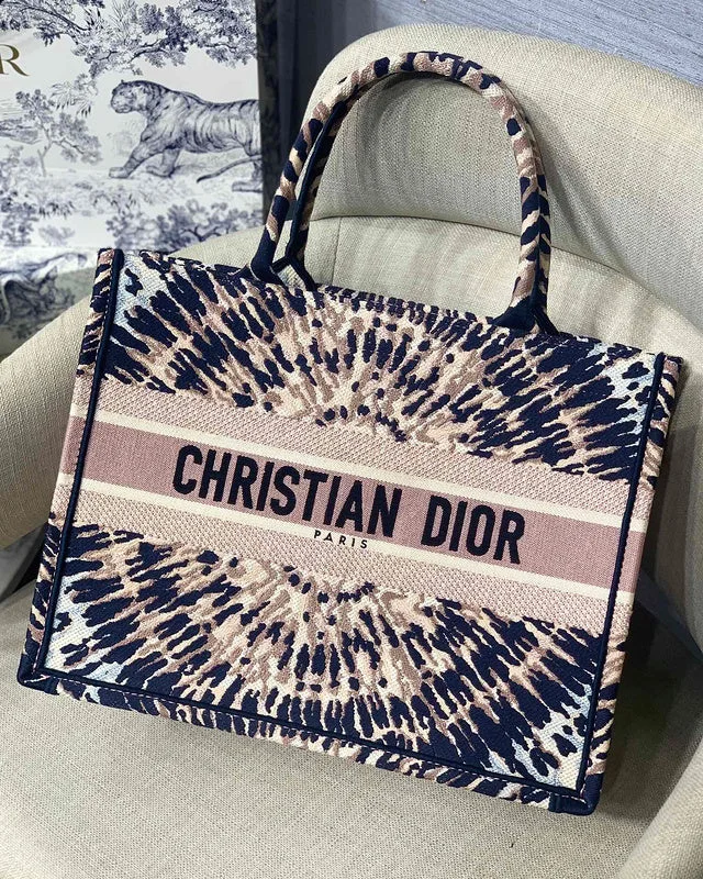 Christian Dior bags with a quilted pattern and gold - toned hardwareDior Bags -The Arid Bag Shop Bags - 339