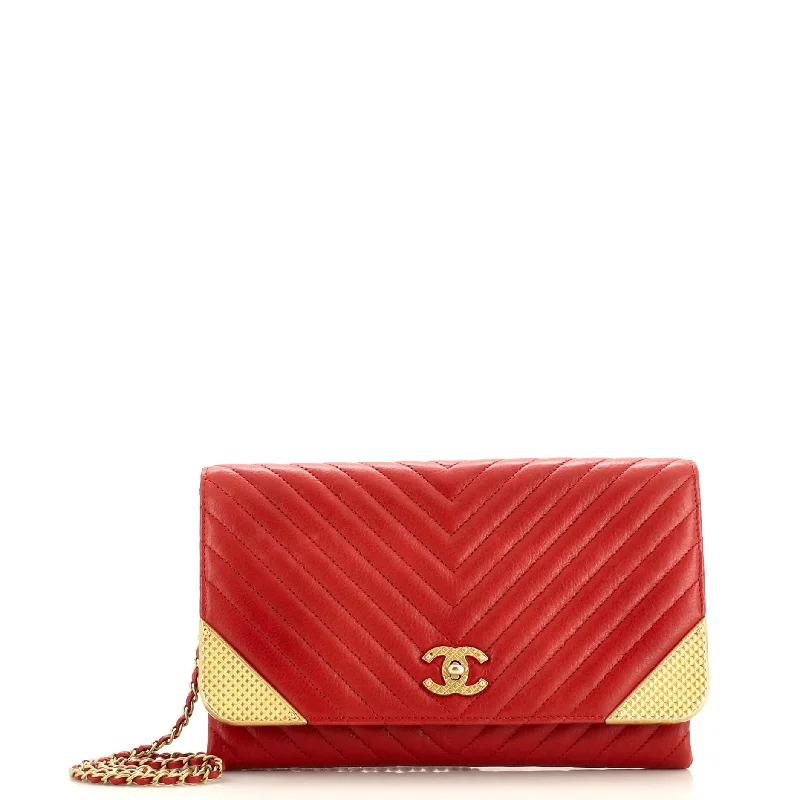 Christian Dior bags with a side - pocket for holding a water bottleRock The Corner Flap Clutch on Chain Chevron Calfskin